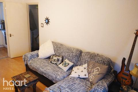 29 Meadowlea Close, Harmondsworth, West Drayton, UB7 0AF