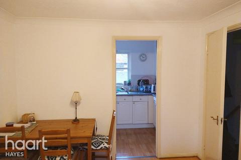 29 Meadowlea Close, Harmondsworth, West Drayton, UB7 0AF