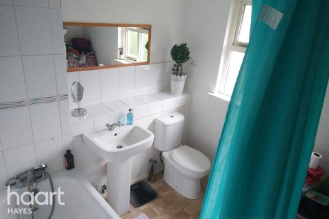 29 Meadowlea Close, Harmondsworth, West Drayton, UB7 0AF