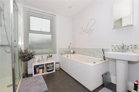 48 Bournemouth Road, Folkestone, CT19 5AZ