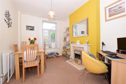 48 Bournemouth Road, Folkestone, CT19 5AZ