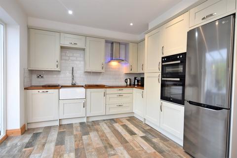 61 Herbert Road, Shoeburyness, Southend-on-sea, SS3 9JR