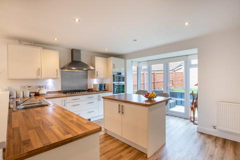 15 Broad Lane, Auckley, Doncaster, DN9 3FH