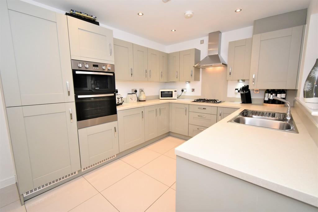 Alder Way, Sudbury CO10 1BH 3 bed detached house £330,000