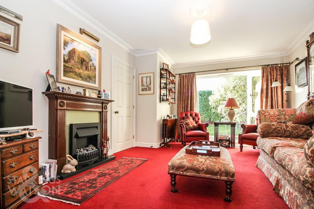 Nursey Close, Ellingham, Bungay 2 bed detached bungalow £200,000