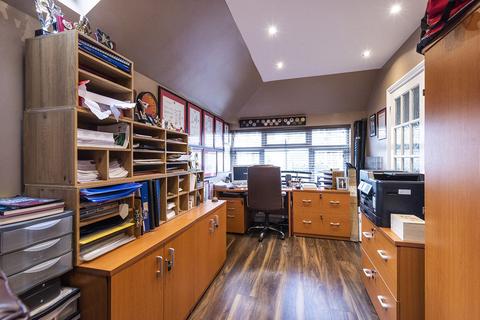 3 Oakhurst Avenue, Bexleyheath, DA7 5JL