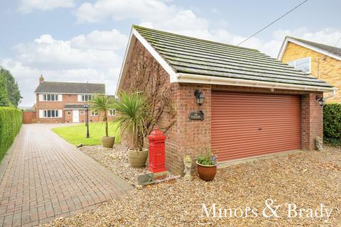 16 Bernard Close, Rackheath, Norwich, NR13 6QS