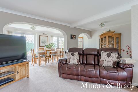 16 Bernard Close, Rackheath, Norwich, NR13 6QS