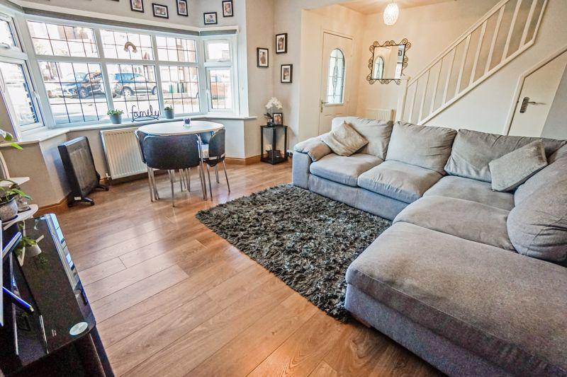 Charlemont Avenue, West Bromwich 4 bed detached house £320,000