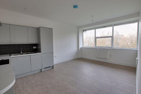 2 bedroom apartment to rent, Pavilions Court, Trowbridge