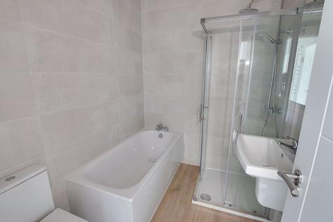2 bedroom apartment to rent, Pavilions Court, Trowbridge