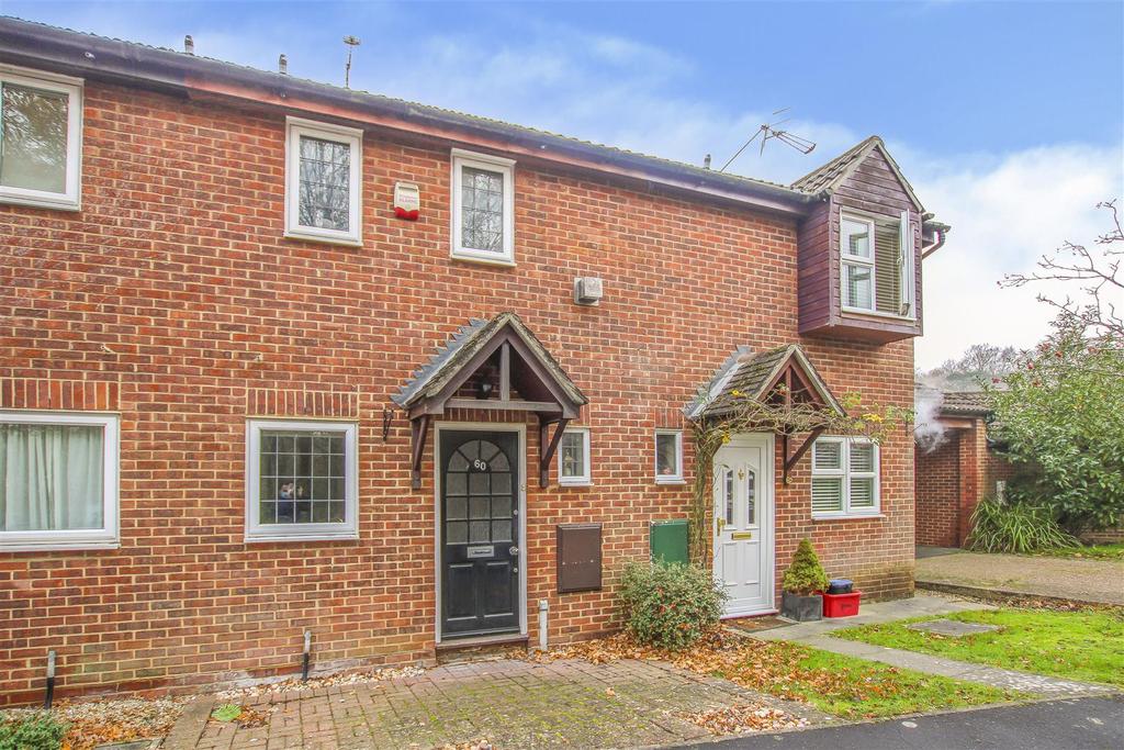 Roth Drive, Hutton, Brentwood 2 bed terraced house for sale £325,000