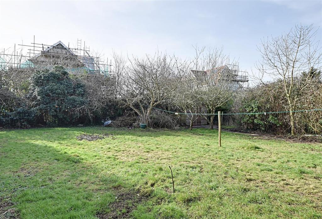 Shrubcote, Tenterden 3 bed semidetached house £315,000