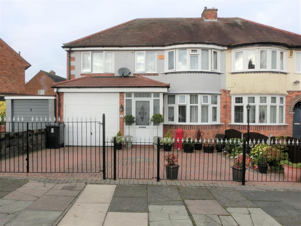 Willclare Road, Sheldon, Birmingham 3 bed semidetached house £280,000