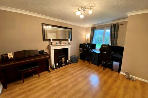 25 Melbourne Close, Nuneaton, CV11 4RX