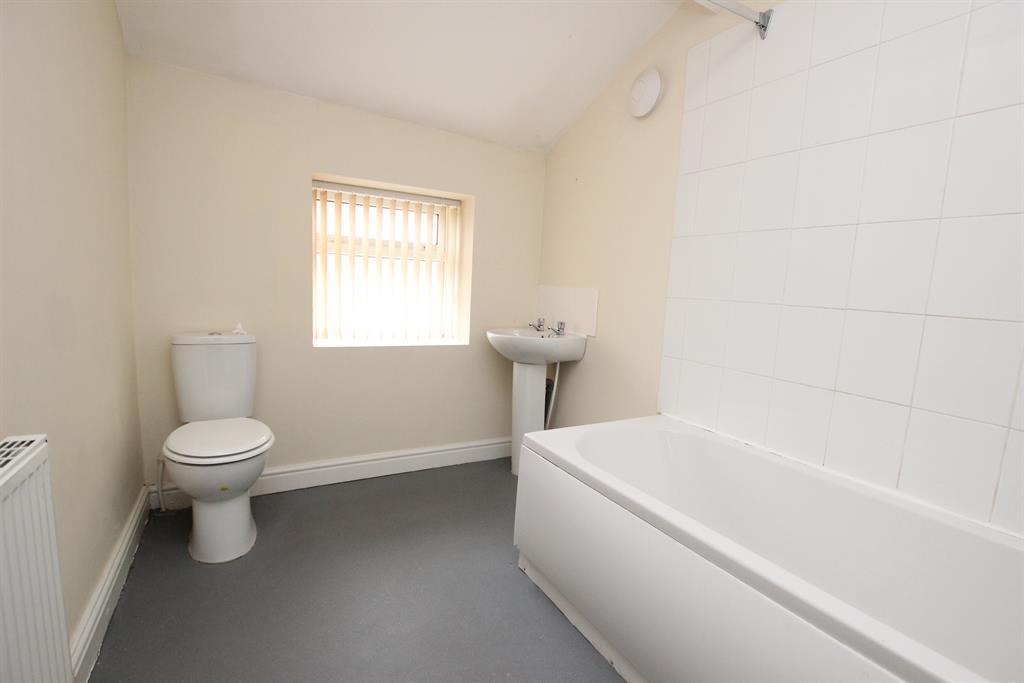 Olive Lane, Darwen, BB3 0ET 2 bed terraced house £450 pcm (£104 pw)