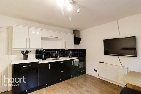 69 Falconers Road, Luton, LU2 9ET