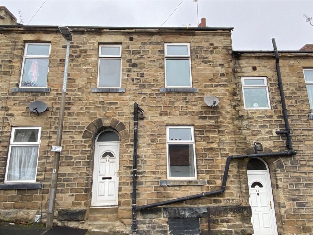 Victoria Road, Off Halifax Road, Dewsbury, WF13 3 bed terraced house