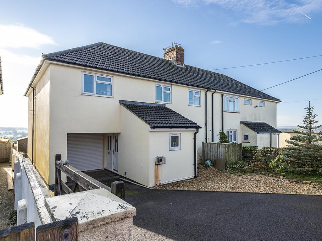 Hill View, Caundle, Dorset, DT9 5 bed semidetached house £