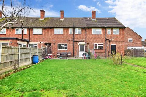 10 Willingale Close, Loughton, IG10 2BY