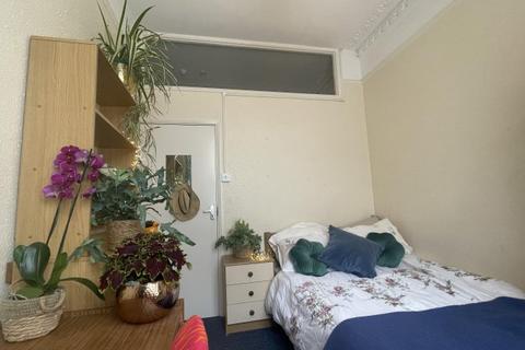 undefined, Saint Dunstans Street