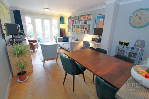 62 Leabank Square, London, E9 5LR