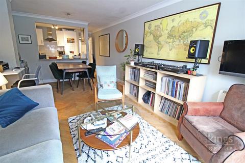62 Leabank Square, London, E9 5LR