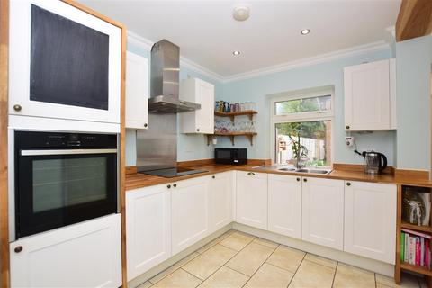16 Brook Road, Faversham, ME13 7HA