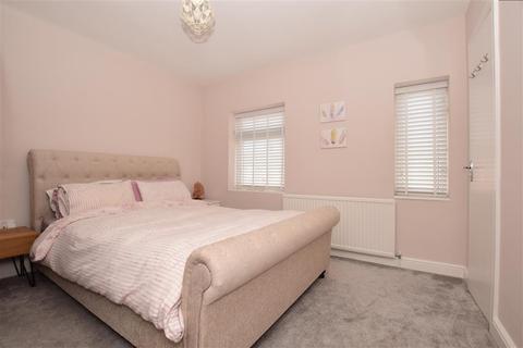 16 Brook Road, Faversham, ME13 7HA
