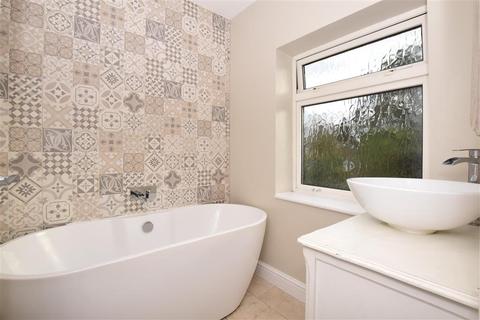 16 Brook Road, Faversham, ME13 7HA