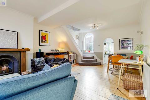 40 Dawlish Road, London, E10 6QD
