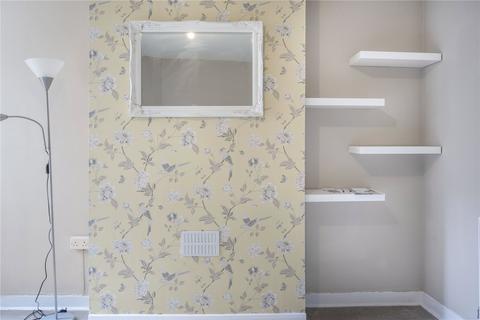 77 Pembury Close, London, E5 8JR