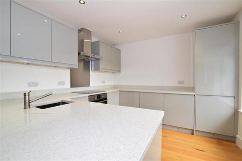 Flat 1, Sunnymede Court Cavell Road, Billericay, CM11 2HR