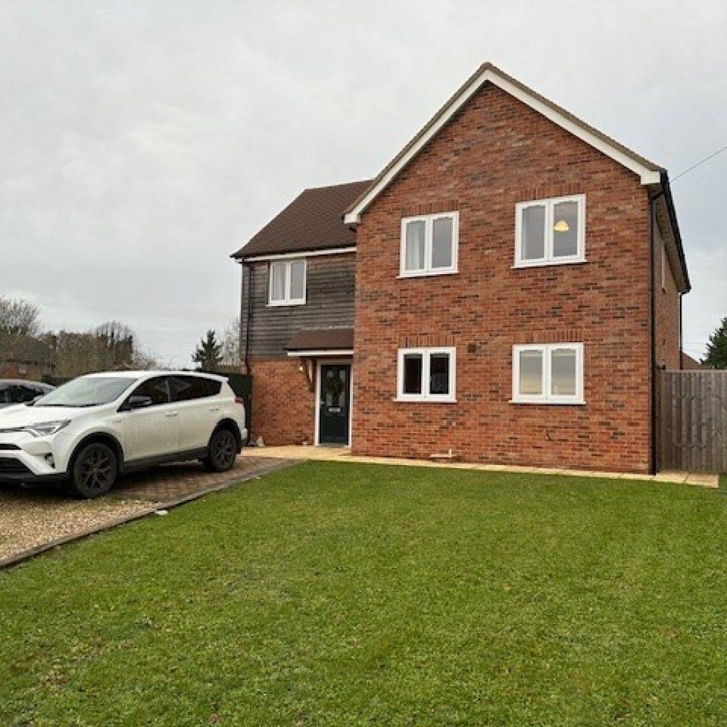 Old Bothampstead Road, Beedon RG20 4 bed detached house for sale £629,950