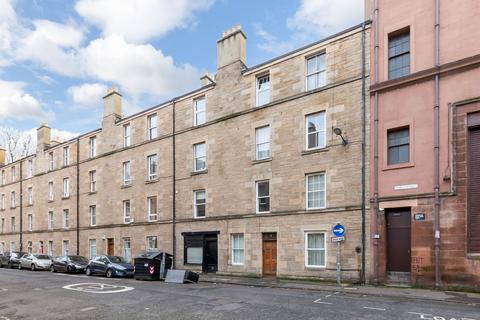 2 bedroom flat to rent, Tarvit Street, Tollcross, Edinburgh, EH3