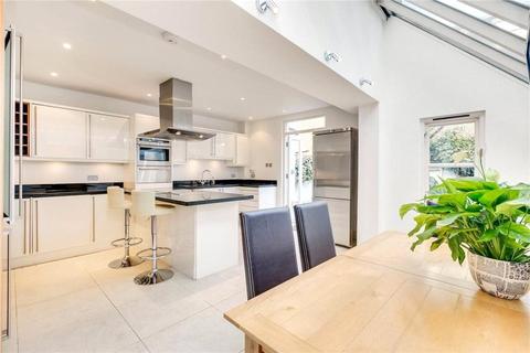 63 Burnfoot Avenue, London, SW6 5EB