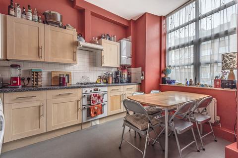 184 Lee High Road, London, SE13 5PL