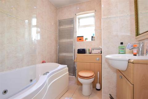 27a Cornwall Avenue, Welling, DA16 2PR