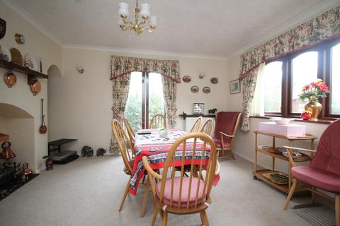 6 Bellmans Close, Whittlesey, Peterborough, PE7 1TU