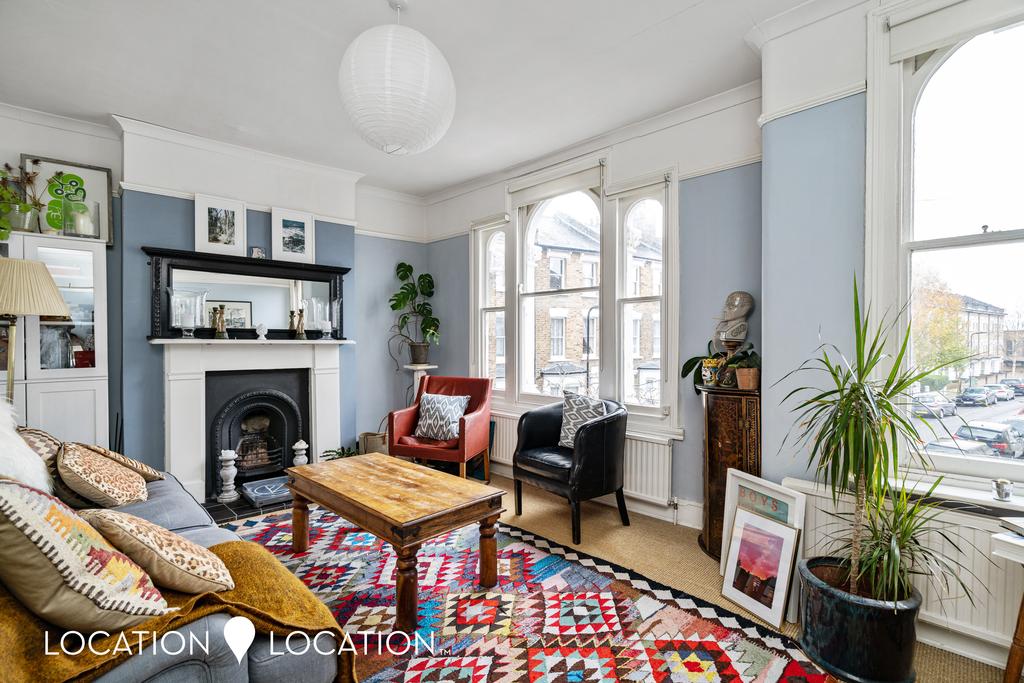 Hawksley Road, N16 2 bed flat £600,000