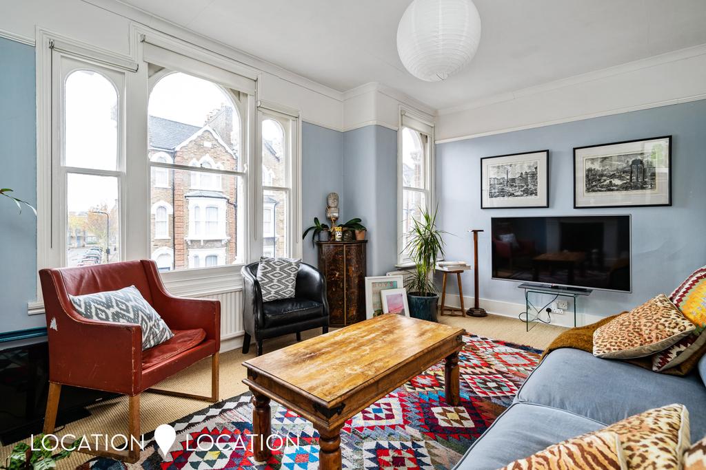 Hawksley Road, N16 2 bed flat £600,000