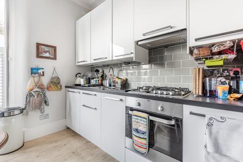 206a Verdant Lane, London, SE6 1LJ