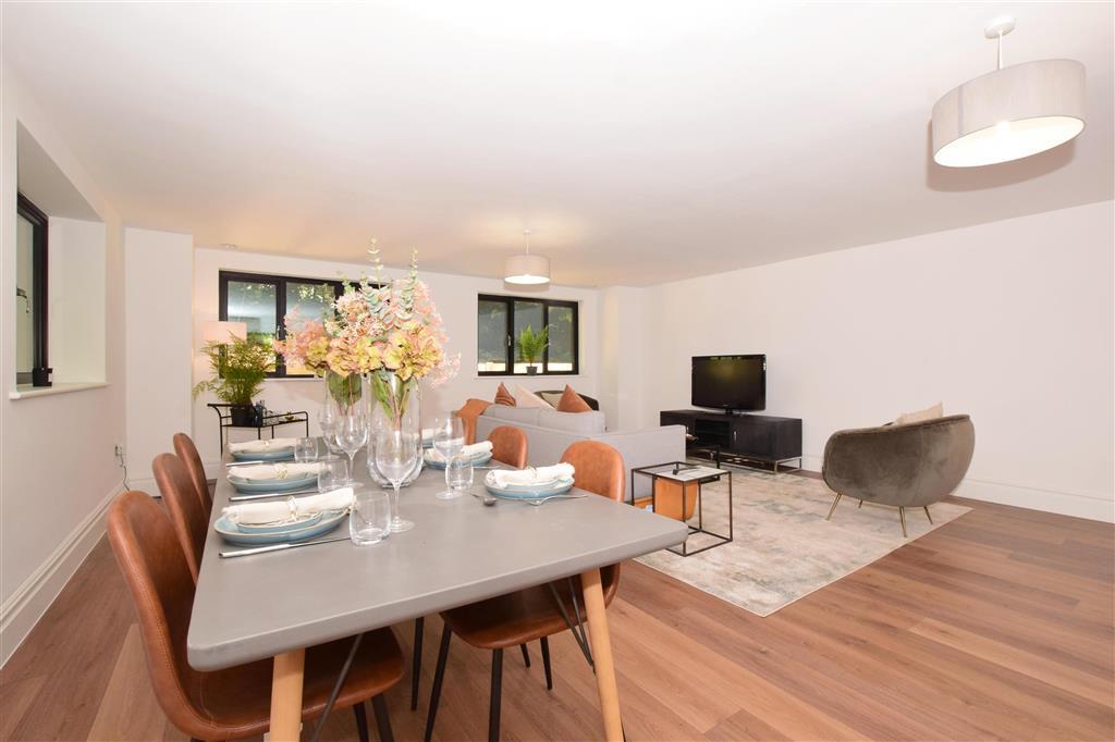 Living / Dining Room