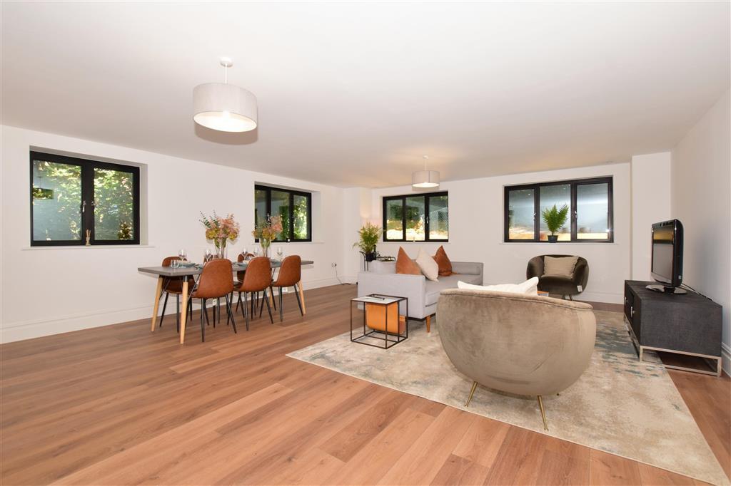 Living / Dining Room