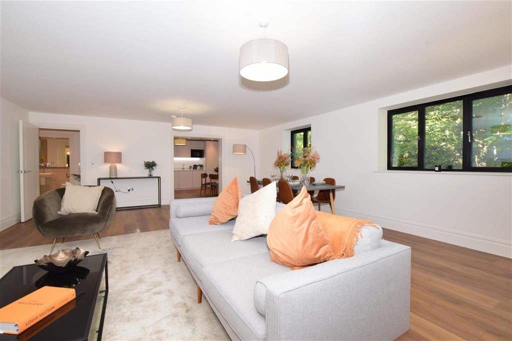 Living / Dining Room