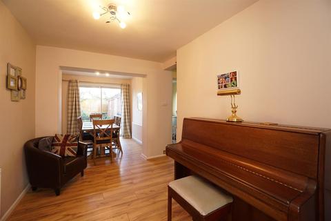 71 Helmton Road, Sheffield, S8 8QJ