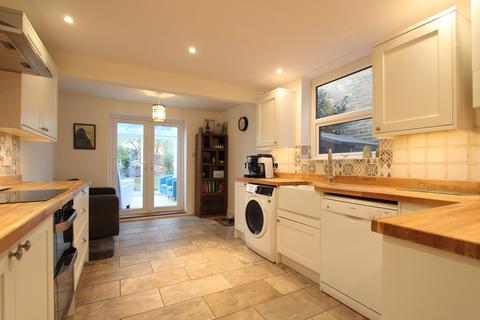 4 Devon Avenue, Walmer, Deal, CT14 7SE