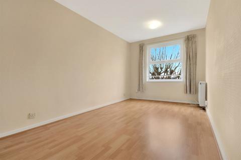 2 bedroom flat to rent, 2 bedroom Flat in Chichester
