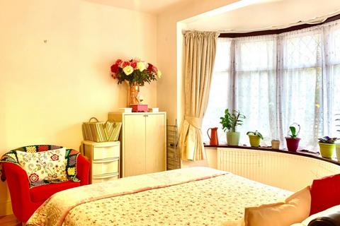 1 bedroom flat for sale, Southview Avenue, Neasden, NW10