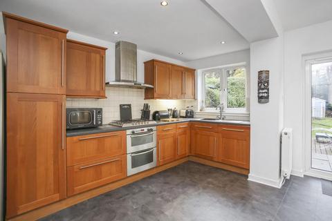 18 Duddingston Row, Edinburgh, EH15 3NB